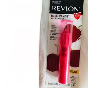 🆕 030 Revlon Kiss Lip Balm Gloss #030 Sweet Cherry
